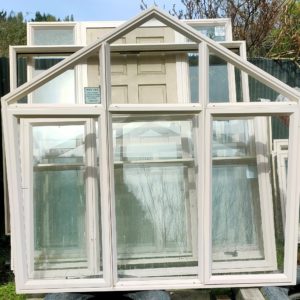 Recycling: Rimu skirting boards