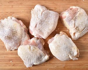 Products: Chicken Thighs Boneless Skin On Meat Direct Kapiti Coast