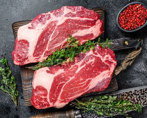 Products: Chuck Steak Meat for Slow Cookers Meat Direct Wellington