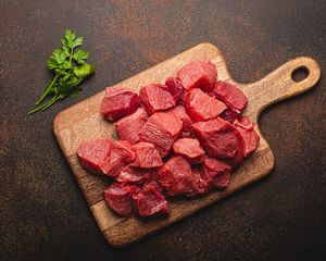 Products: Diced Beef Beef for Curries & Kebabs Meat Direct Wellington
