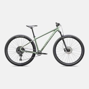 Bikes Mountain: Rockhopper Comp