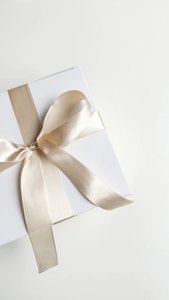 Gift Wrapping - Mèche - Taradale's Luxury Hair Salon