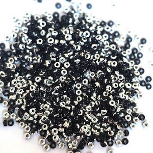 Products: Czech Seed Bead: 401-27001 - Jet/Silver - size 11