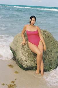 Galamaar: Joni One Piece Hibiscus