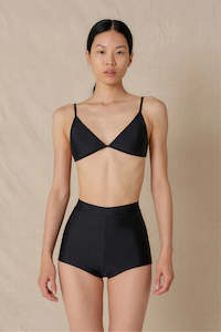 Hakea: Voyage Tri Top Black