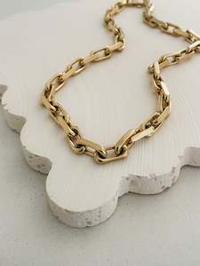 Best Sellers: Alice Necklace Gold