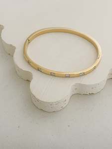 Bracelets: Ines Bangle Gold