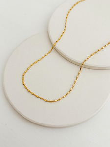 Dahlia Necklace Gold