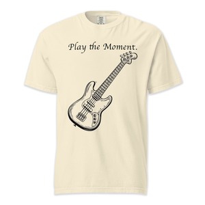 Frontpage: Play the Moment – Bass Guitar | Comfort Colors Premium Music T-Shirt