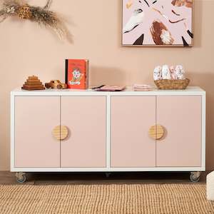 Livingroom: SIDEboy 2 Bay 3 High Riley Doors