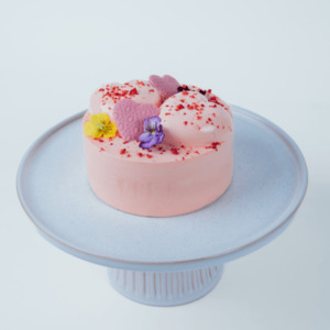 Products: Mini Lychee Strawberry Cake - MEMO Cakery