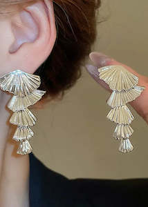 Accessories: Silver Shell Earrings