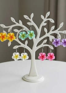 Accessories: Mini Tropical Flower Earrings