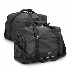 Duffle Bags: Swiss Peak RFID Sports Duffle Bag