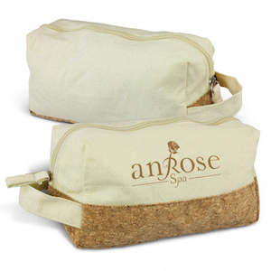 Toiletry Bags: Oakridge Toiletry Bag