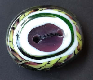Notions Miscellaneous: Grapevine Glass Button
