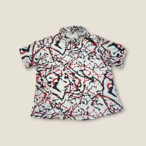 Robbie Brown Golf Polo – White Black & Red Paint Pattern (14)