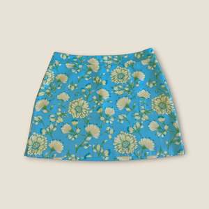 Greg Norman Skirt – Turquoise Floral Skirt (Size L)