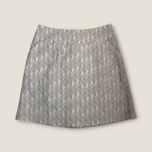 Preloved Skirts: Corsican Golf Pull-On Skort – Taupe (L)