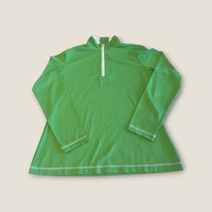 Preloved Long Sleeve: Cutter & Buck Long Sleeve Quarter Zip – Green (L)