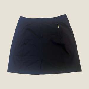 Preloved: Kathmandu Black Golf Skort – Size 14