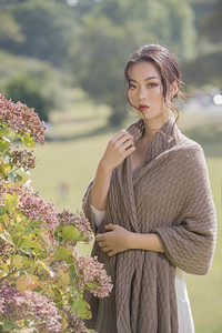Possum Merino Honeycomb Wrap Sand – Merii