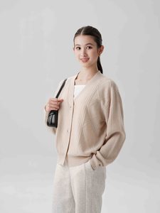 Products: Cashmere Cardigan – Merii