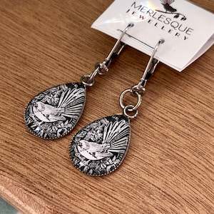 B+W FANTAIL TEARDROP EARRINGS
