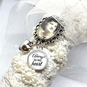 ALWAYS IN MY HEART PHOTO BOUQUET CHARM