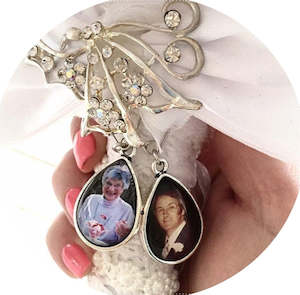 TEARDROP PHOTO BOUQUET CHARM