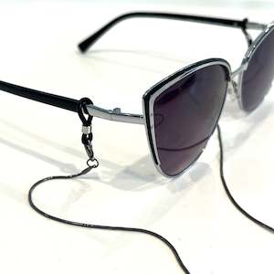 Life Accessories: BLACK GLASSES CHAIN