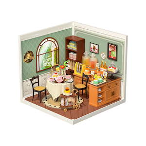 Super Creator: Rolife Sweet Sips Tea DIY Plastic Miniature House DW011