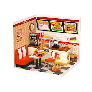Super Creator: Rolife Yum Yum Burgers DIY Plastic Miniature House DW010