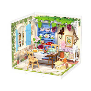 Rolife Midsummer Dream Yard DIY Miniature House DW025 [PRE-ORDER]