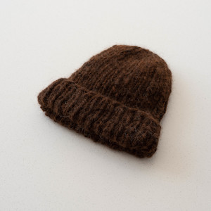 Knitwear: The Beanie / Chocolate