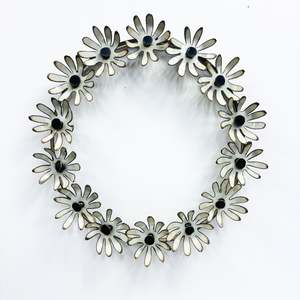 Black: Daisy Chain Metal Flower Wreath