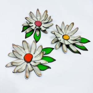 Dainty Daisy Decoration