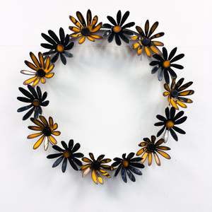 Daisy Chain Metal Flower Wreath #25