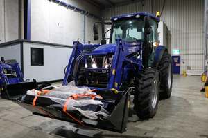 Tractors: LOVOL TX1204C 120HP Tractor