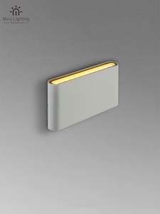 WO118-W  Outdoor Wall Light