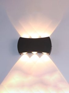 Outdoor Wall Light: WO115  Outdoor Wall Light