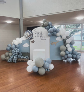 Products: ONE-derful World Package Mia-Lee & Co