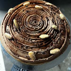 Celebration Cakes 1: Celebration Cake  Banoffee Tart