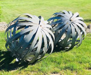 Products: Metal Garden Sphere