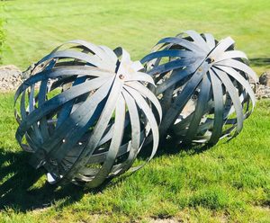 Products: Metal Garden Sphere