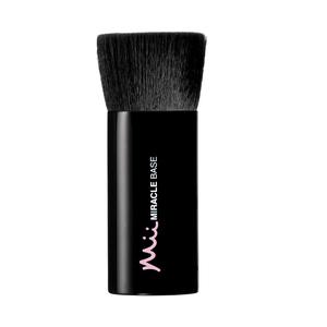 Brushes And Tools: Miracle Base Brush