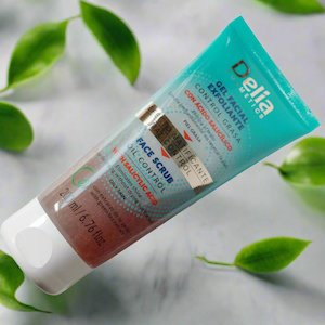 Facial Cleansers: Anti-Acne Face Scrub - Oil Control with Salicylic Acid