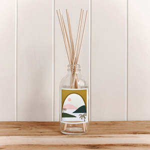 The Commonfolk: The Commonfolk - Room Diffuser - Ubud Fragance