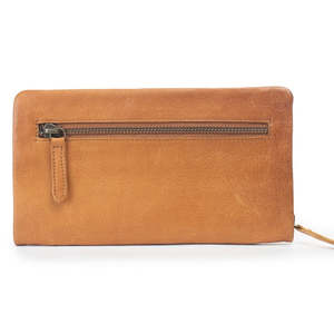 Gifts Under 200: Dusky Robin - Harriet Purse - Tan