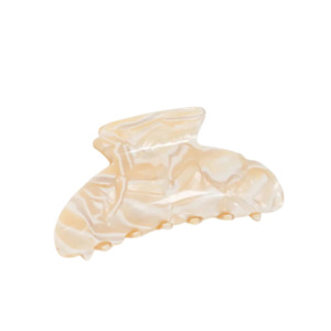 Gift Guide For Summer Vacay: Lekkie - Miri Hair Claw - Molten Butter